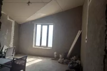 Satılır Bağ Evi şüvəlanda