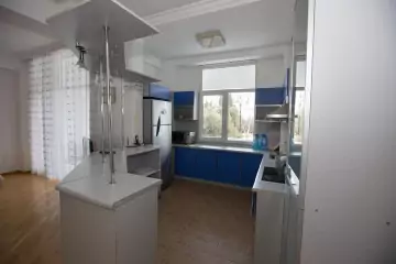Satılır Köhnə Tikili İçərişəhərdə