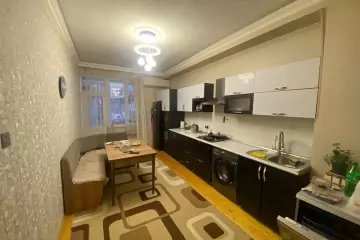 Satılır Yeni Tikili 8-ci Kilometrdə