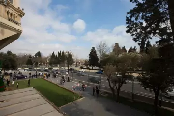 Satılır Köhnə Tikili İçərişəhərdə