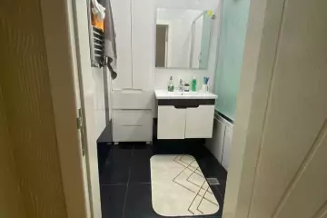Satılır Yeni Tikili 8-ci Kilometrdə