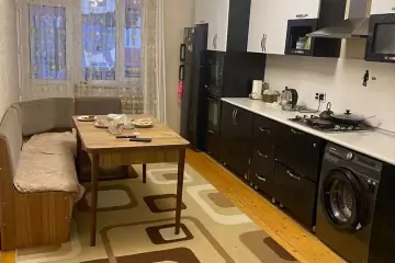 Satılır Yeni Tikili 8-ci Kilometrdə