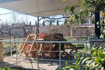 Satılır Bağ Evi şüvəlanda