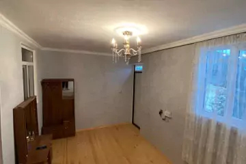 Satılır Həyət Evi Updda