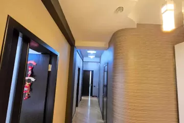 Satılır Yeni Tikili Ağ şəhər Kompleksində