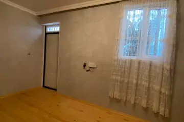 Satılır Həyət Evi Updda
