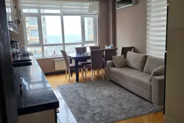 Satılır Yeni Tikili Ağ şəhər Kompleksində