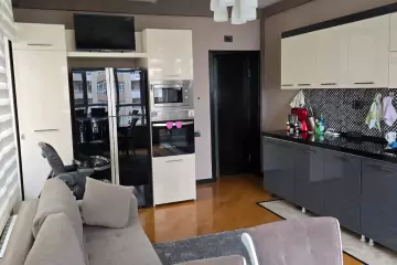 Satılır Yeni Tikili Ağ şəhər Kompleksində