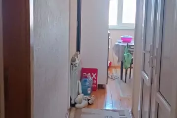 Satılır Köhnə Tikili Bakıxanovda