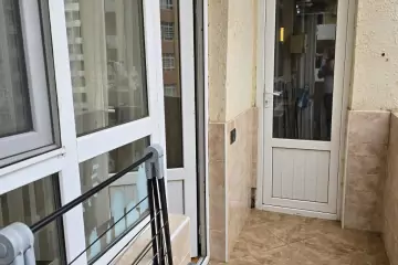 Satılır Yeni Tikili Ağ şəhər Kompleksində