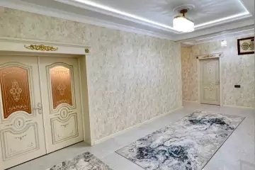 Satılır Yeni Tikili 1-ci Mikrorayonda