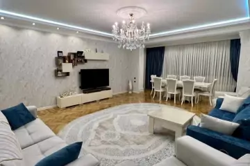 Satılır Yeni Tikili 1-ci Mikrorayonda