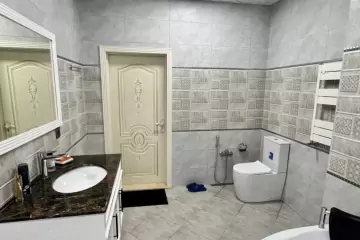Satılır Yeni Tikili 1-ci Mikrorayonda