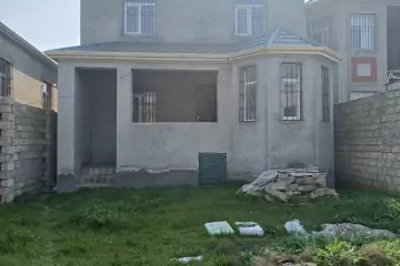 Satılır Həyət Evi Yeni Ramana Qəsəbəsida