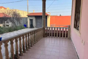 Satılır Bağ Evi Novxanıda
