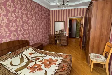 Satılır Köhnə Tikili Qaraçuxurda