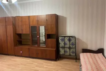 Aylıq Kirayə Köhnə Tikili Elmler Akademiyasıda