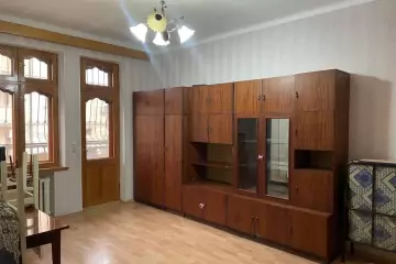 Aylıq Kirayə Köhnə Tikili Elmler Akademiyasıda