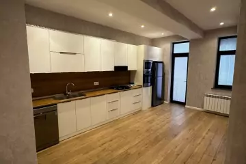 Satılır Yeni Tikili Gənclikdə