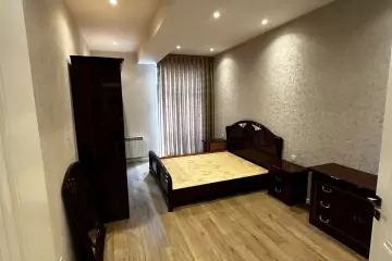 Satılır Yeni Tikili Gənclikdə