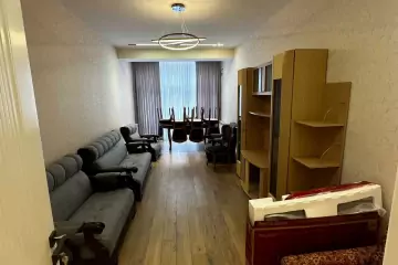 Satılır Yeni Tikili Gənclikdə