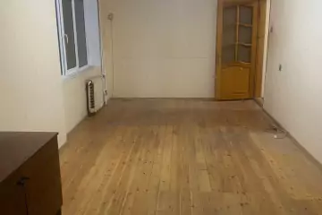 Satılır Köhnə Tikili Ukraniya Dairəsida