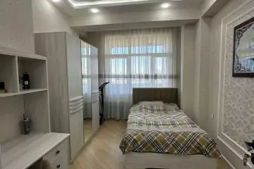 Satılır Yeni Tikili Ukraniya Dairəsida
