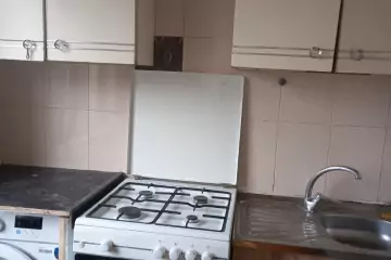 Aylıq Kirayə Köhnə Tikili 8-ci Kilometrdə