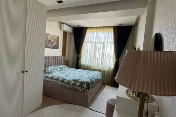Satılır Yeni Tikili Ukraniya Dairəsida