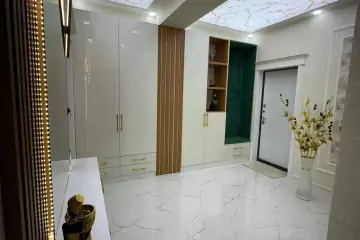 Satılır Yeni Tikili Ukraniya Dairəsida