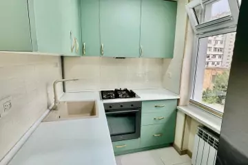 Satılır Köhnə Tikili Həzi Aslanovda