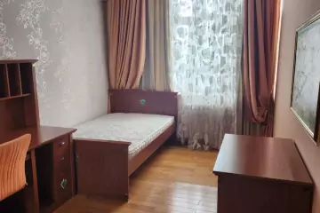 Satılır Yeni Tikili Elmler Akademiyasıda