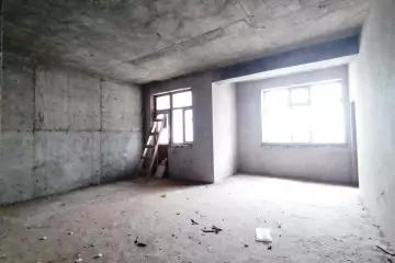Satılır Yeni Tikili Nəsimi Bazarında