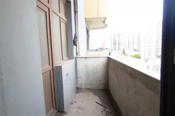 Satılır Yeni Tikili Nəsimi Bazarında