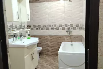 Satılır Yeni Tikili Ukraniya Dairəsida