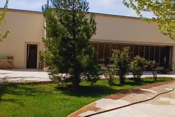 Satılır Bağ Evi şüvəlanda