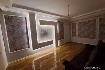 Satılır Yeni Tikili Elmler Akademiyasıda