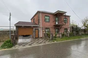 Satılır Bağ Evi Buzovnada