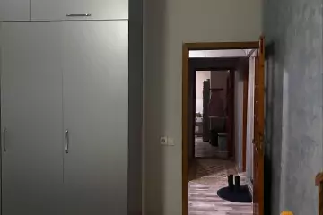 Aylıq Kirayə Köhnə Tikili Bakı Kinoteatrıda