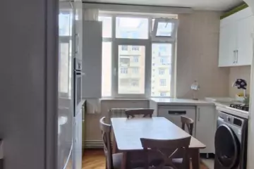 Satılır Köhnə Tikili Yeni Yasamalda