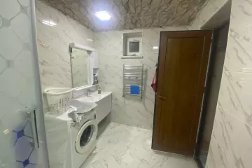 Satılır Həyət Evi Zabrat Qəsəbəsida