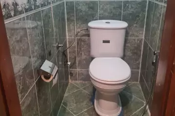 Satılır Köhnə Tikili Ukraniya Dairəsida