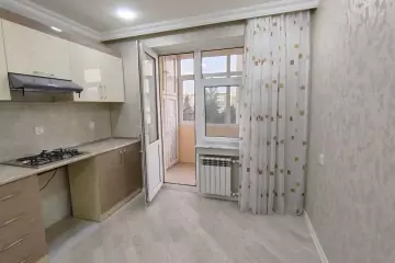 Satılır Köhnə Tikili 8-ci Kilometrdə