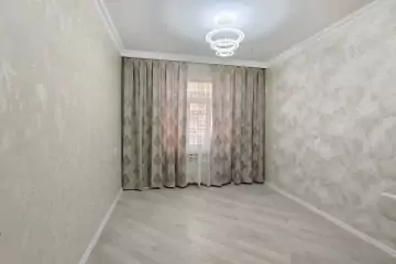 Satılır Köhnə Tikili 8-ci Kilometrdə