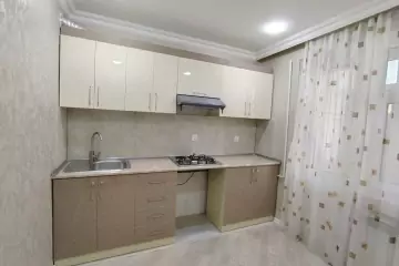 Satılır Köhnə Tikili 8-ci Kilometrdə
