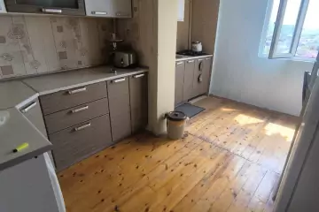 Satılır Köhnə Tikili Xalqlar Dostluğuda
