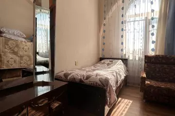 Satılır Həyət Evi Sarayda