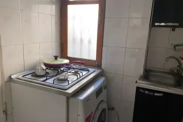 Aylıq Kirayə Köhnə Tikili İçərişəhərdə