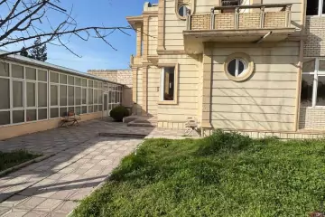 Satılır Villa Qaraçuxurda
