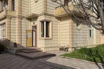 Satılır Villa Qaraçuxurda